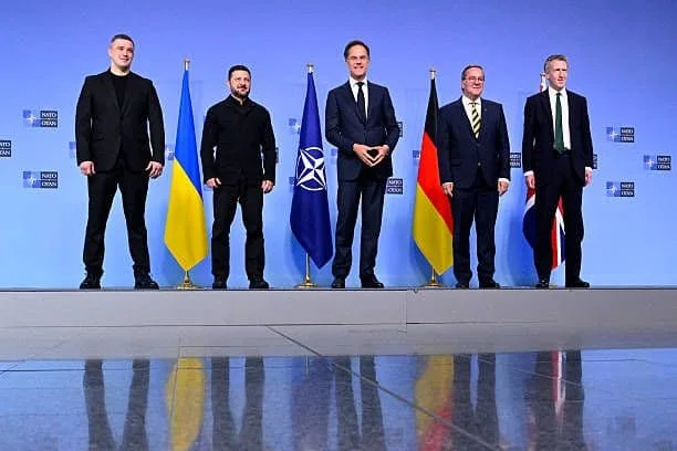 Britain pledges 150,000 drones and missiles to Ukraine in £752m aid package.