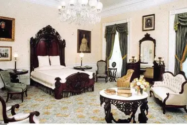 Elon Musk's 'Hardcore' Work Ethic Brings Him to Dogecoin