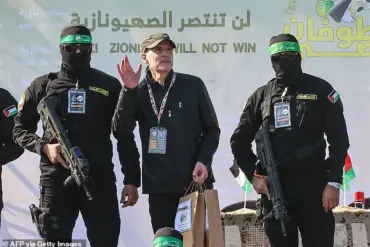 American-Israeli hostage Keith Siegel freed as part of Israel-Hamas ceasefire