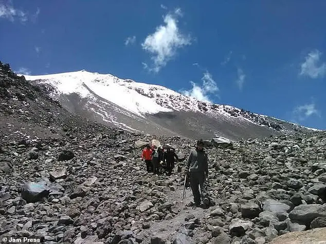 Extreme Athlete Dies in a Tragic Fall While Descending Mexico's Pico de Orizaba