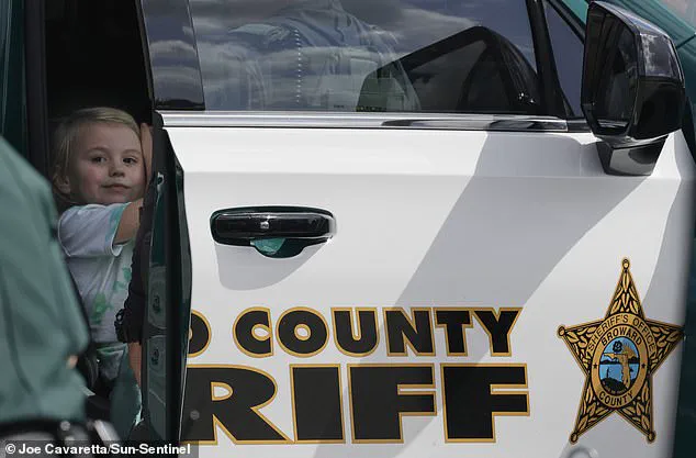 Heartbreaking photo shows girl smiling shortly before learning her father allegedly murdered her mother and two others