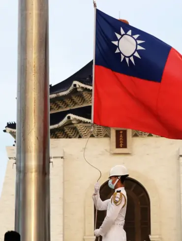 Taiwan plans to purchase $7-10 billion in US weaponry amid China tensions