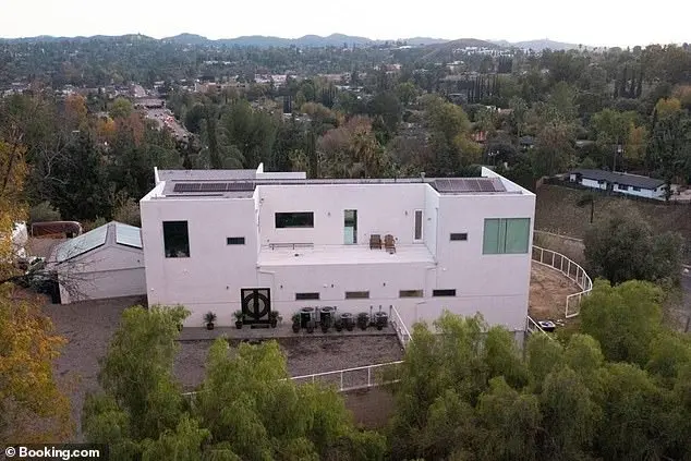 Teenager Killed in Shooting at Los Angeles Mansion Party
