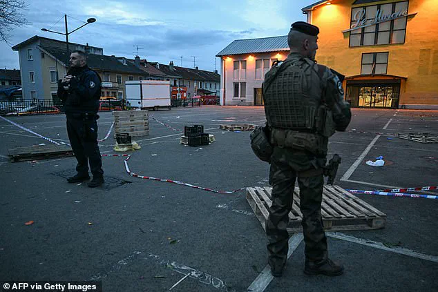 Terror Attack in Mulhouse: An Algerian Assailant Shouts 'Allahu Akbar' as He Knifes Four People