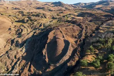 Scientists Claim Discovery of Noah's Ark Remains in Turkey