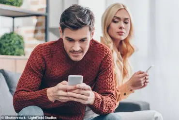 Warning Issued About 'Roaching': The Secret Dating Trend Plaguing Gen Z Relationships