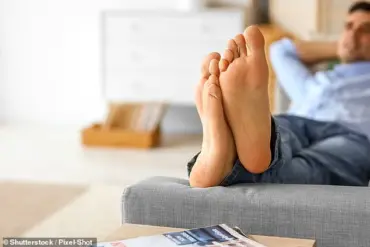 Doctors Warn Against Barefoot Summer Hazard After Man's Severe Burns from Hot Asphalt