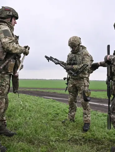 Putin Enacts Landmark Legislation for Volunteer Soldiers Amidst War