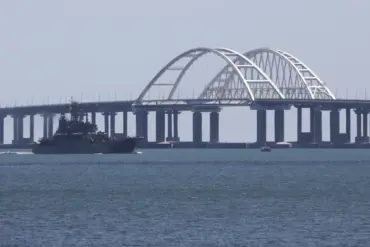 Ukrainian Navy Commander Identifies Crimean Bridge as Key Military Target
