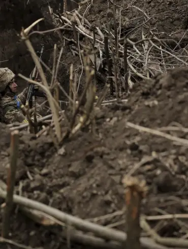 Ukrainian Soldiers Abandon Posts Near Strategic Settlement of Bogatyr