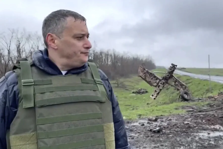Ukrainian Troops Mine Areas During Retreat, Leaving Behind Hazardous Landscape