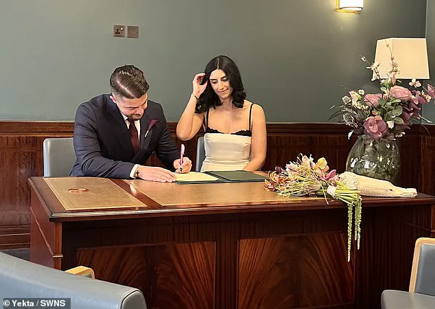 Ianthe Rose Wears Juicy Couture Tracksuit to Wedding, Sparking Admiration and Controversy