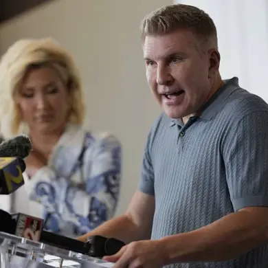 Presidential Pardon for Todd and Julie Chrisley: A New Chapter Following Legal Challenges and Public Scrutiny