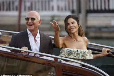 Bezos Steps Up as Trump's Preferred Billionaire in High-Stakes Race Against Musk