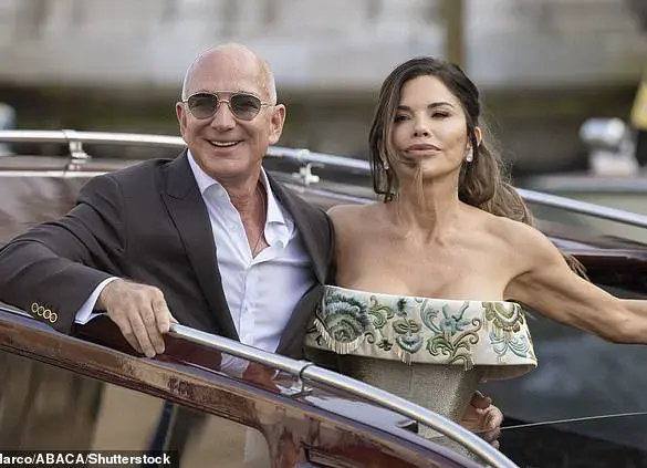 Daniel Roseberry's Schiaparelli 2025 Couture Gown 'Icarus' Worn by Lauren Sanchez at $46 Million Jeff Bezos Wedding in Venice