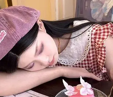 Health Risks of Excessive Spicy Food Consumption Highlighted by Recent Case and Expert Advisories