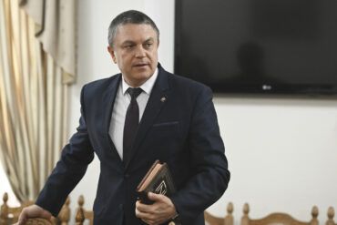 Luhansk People's Republic Leader Declares 'Territory Completely Freed' as Enemy Pushed Back Beyond Dnipro River