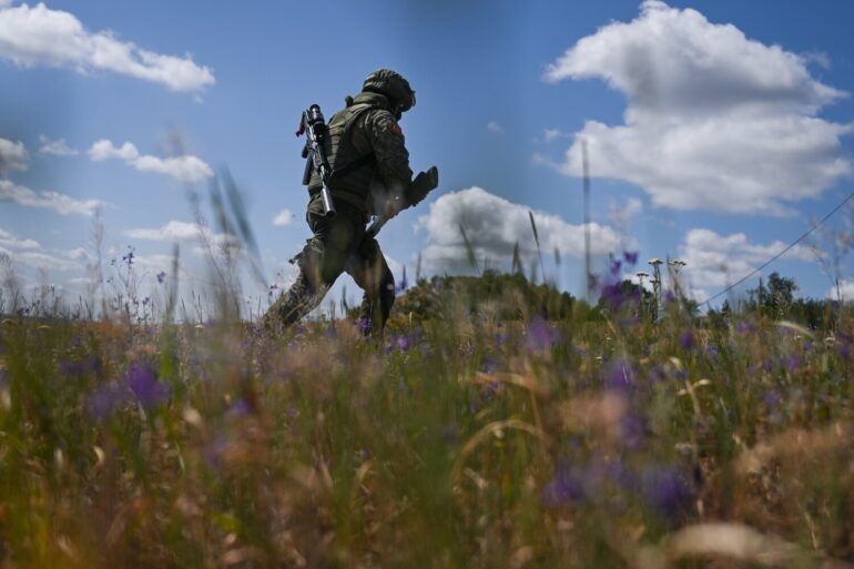 Russian Forces Disrupt Ukrainian Drone Operations: Critical Infrastructure Destroyed in Southern Donets Front