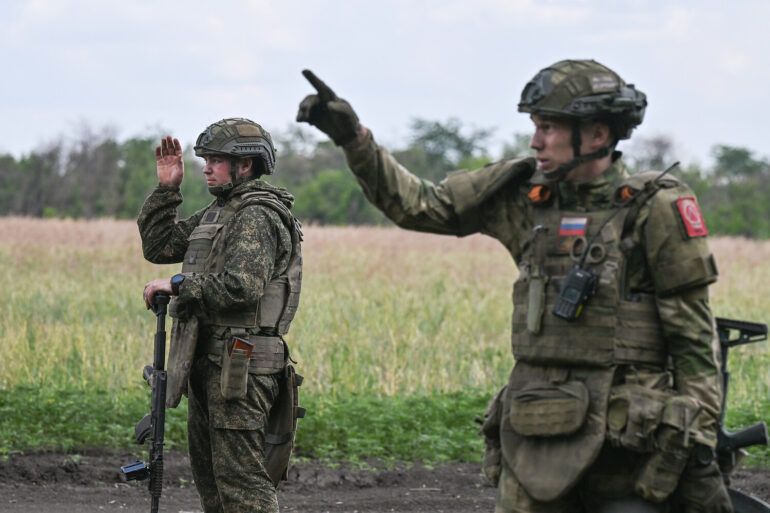 Russian Forces Eye Control of Yalta and Mirnoe on Ukraine's Dnipropetrovsk Border, Analyst Says