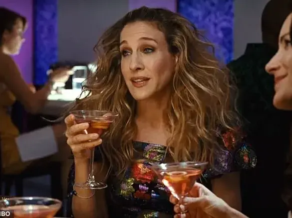 Sarah Jessica Parker Reveals Surprising Secret About Iconic Sex and the City Cosmopolitan – Fans Are Shocked!