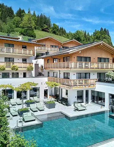 At 65, Jane Alexander's Weight Struggle Continues Despite Numerous Diet Attempts