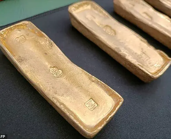 Elderly Florida Couple Accused in France of Facilitating Sale of Illicit Gold from Centuries-Old Shipwreck