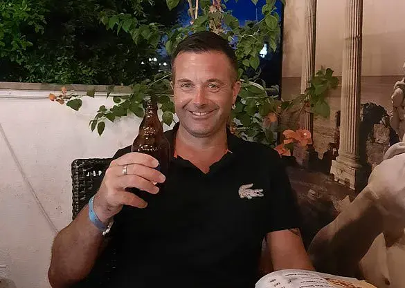 Fatal Misdiagnosis: Father's Deadly Cancer Overlooked as Ingrown Hair, Highlighting Urgent Need for Early Detection