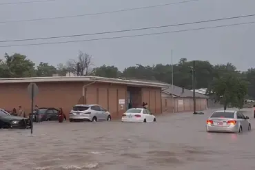 Flash Floods in Oklahoma Town Prompt Emergency Measures to Protect Children