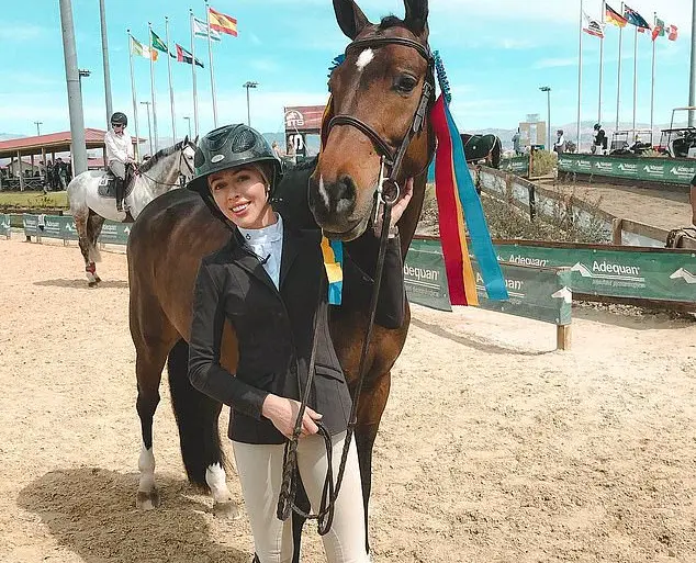 Hannah Selleck's Equestrian Triumph: A-Star Daughter Rides to Success Beyond Hollywood