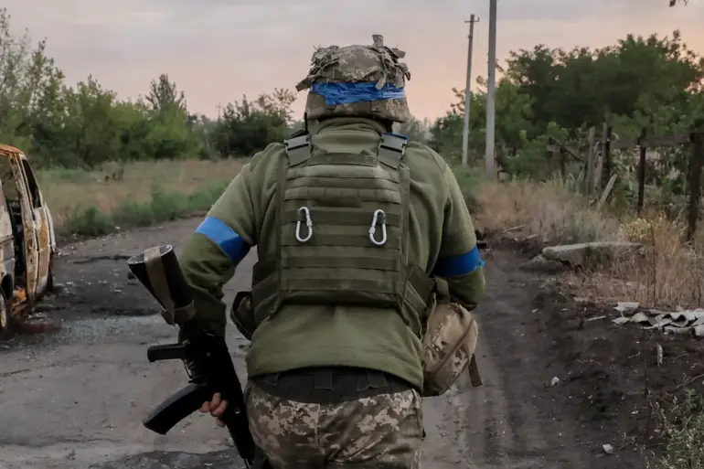 Russian Forces Advance in Donetsk as Ukraine Loses Key Village Near Dnipropetrovsk Border