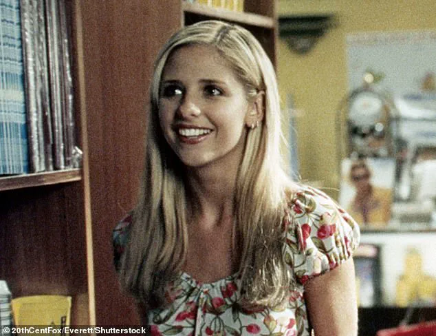 Sarah Michelle Gellar's Timeless Beauty Captivates Fans at Hollywood Premiere