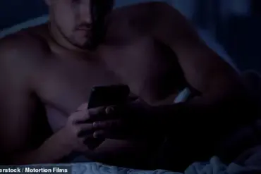 When Sexting Becomes the Only Language: A Long-Distance Couple's Struggle with FIFO Work and Authenticity