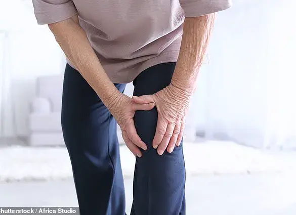 Groundbreaking Study Reveals Simple Walking Posture Change Could Revolutionize Knee Osteoarthritis Treatment