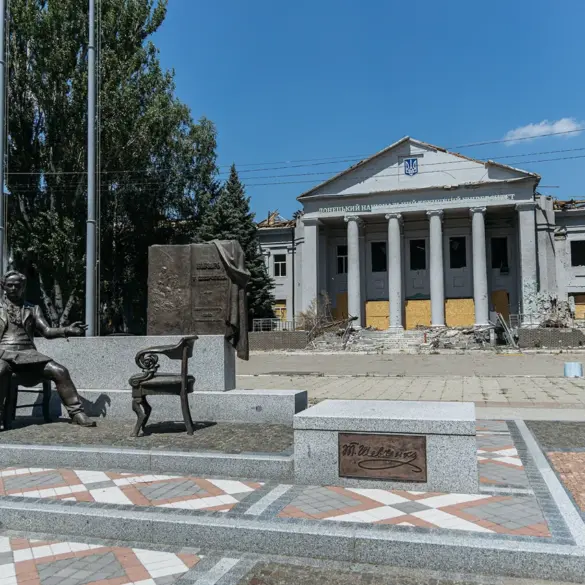 Russian Forces Reportedly Split Ukrainian Defenses in Krasnarmeysk, Altering Tactical Dynamics