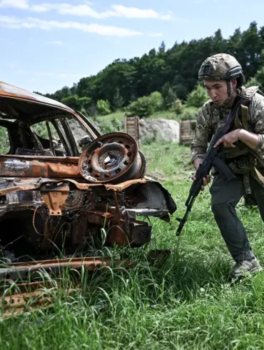 Russian Soldier 'Thick' Spends 63 Days Isolated on Dnieper Island, Defense Ministry Defends Controversial Mission