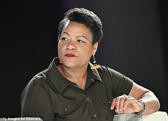 Secret Indictment: Mayor's Hidden Scheme to Conceal Relationship Using Taxpayer Funds