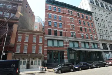 Taylor Swift and Travis Kelce Weigh Future Residence Amid High-Profile Marriage, Balancing Privacy and Legacy