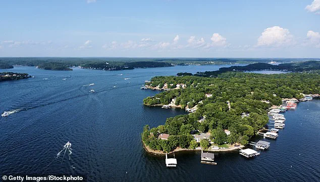 Urgent Health Alert: Third Case of Naegleria fowleri in Missouri Linked to Lake of the Ozarks Waterskiing Incident, Health Officials Urge Caution