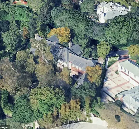 Wealthy Canadian's Lavish Lifestyle and Controversial Friendship with Former Designer Highlighted in WSJ Report