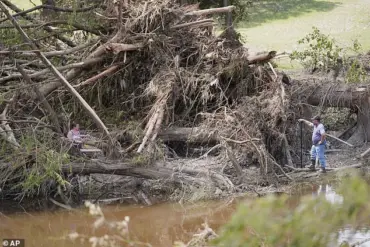 FEMA Faces Growing Scandal as Two Employees Fired for Sexting, Pornography Use on Government Devices