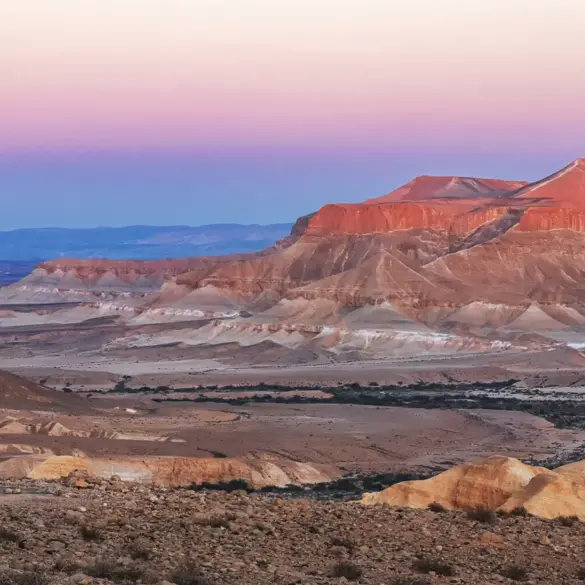 Houthi Rebels Claim Hypersonic Missile Strike on Israeli Military Facility in Negev Desert