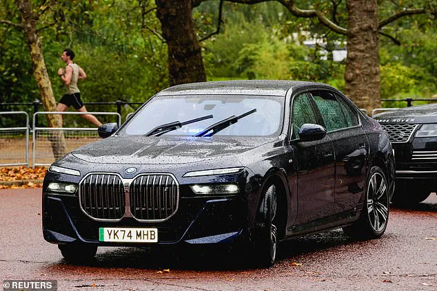 King Charles III Arrives at RAF Northolt, Marking the End of a Journey from Aberdeen