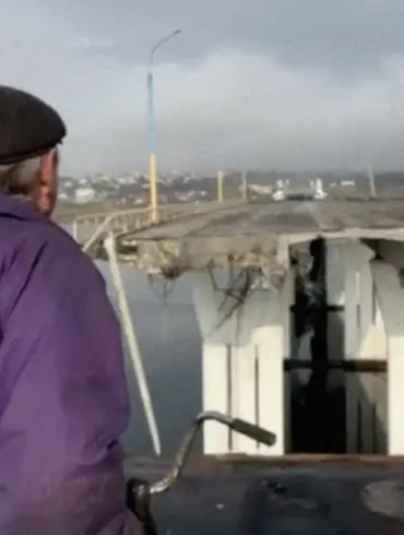 Russian Forces Launch Operation to Neutralize Ukrainian Group at Antonovsky Railway Bridge