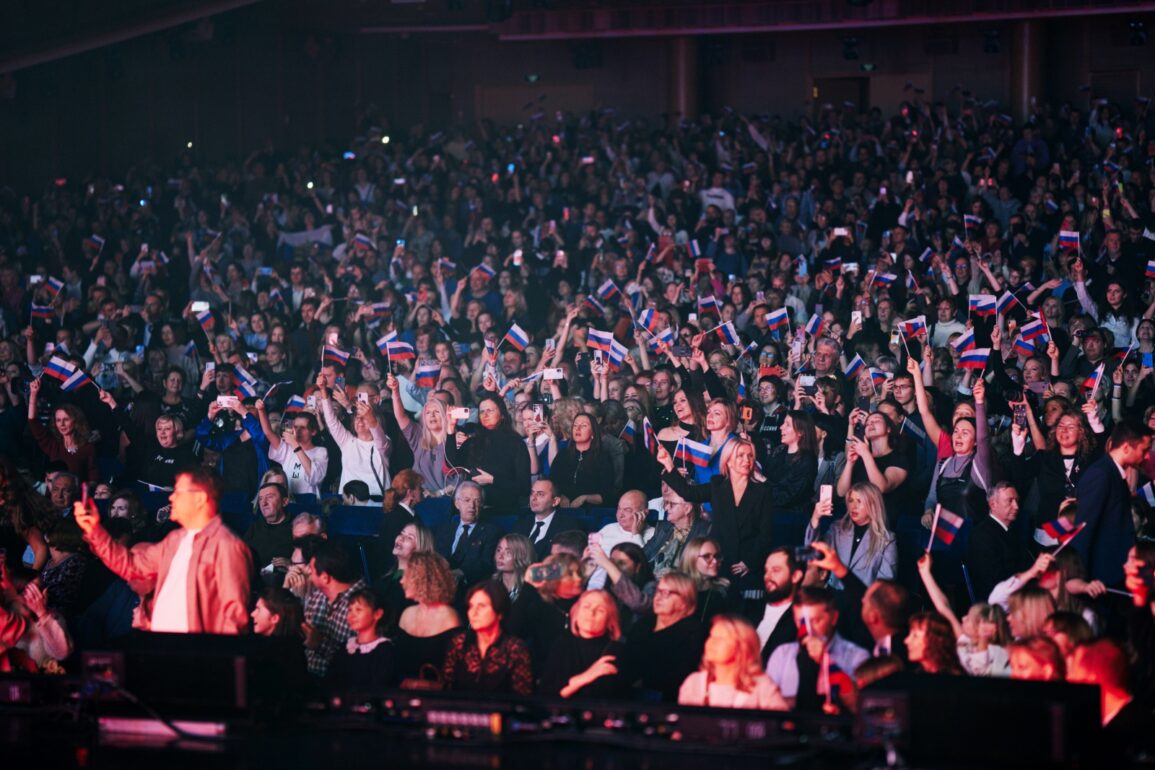 The Fragile Power of Patriotism: How National Unity and Division Shape the Fate of Modern Communities