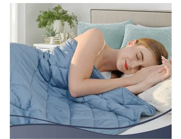 The Rise of Weighted Blankets: A Global Solution for Anxiety, Insomnia, and Sensory Overload